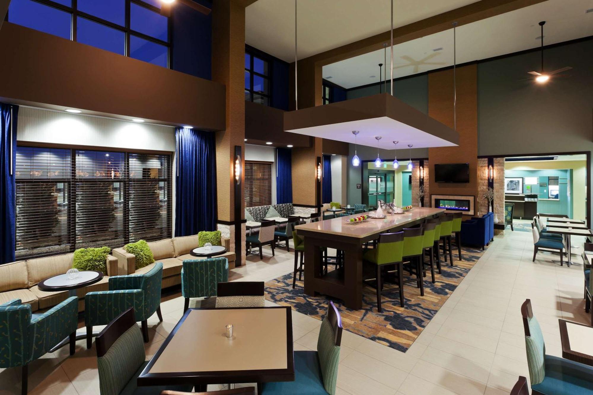 Hampton Inn & Suites Denver Airport / Gateway Park Aurora Exterior foto