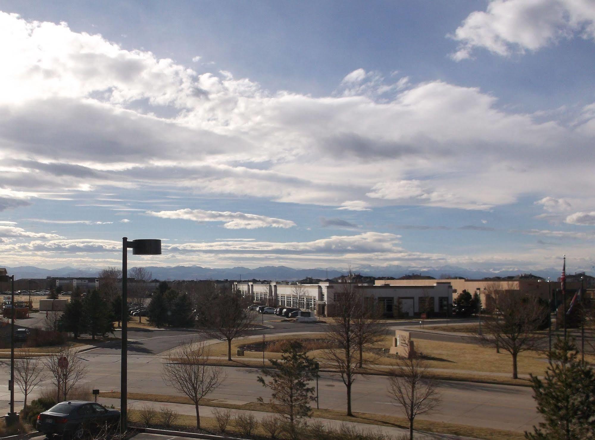 Hampton Inn & Suites Denver Airport / Gateway Park Aurora Exterior foto